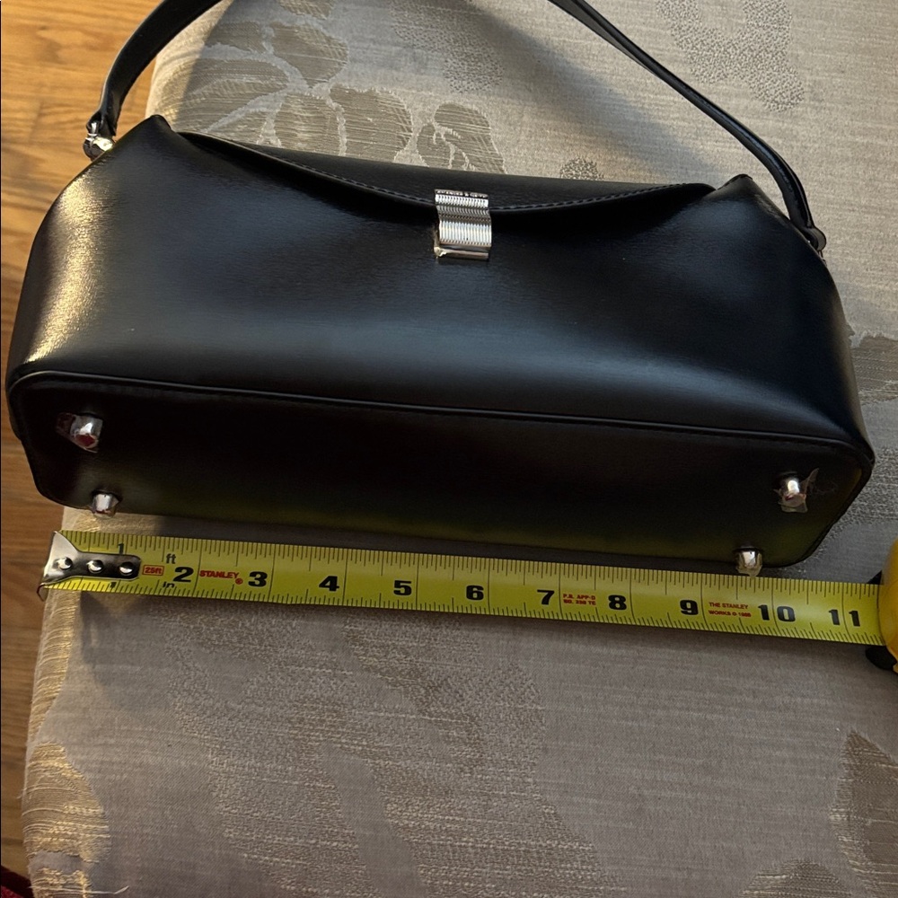 Charles & Keith Shiny Black Shoulder Bag - Picture 7 of 9